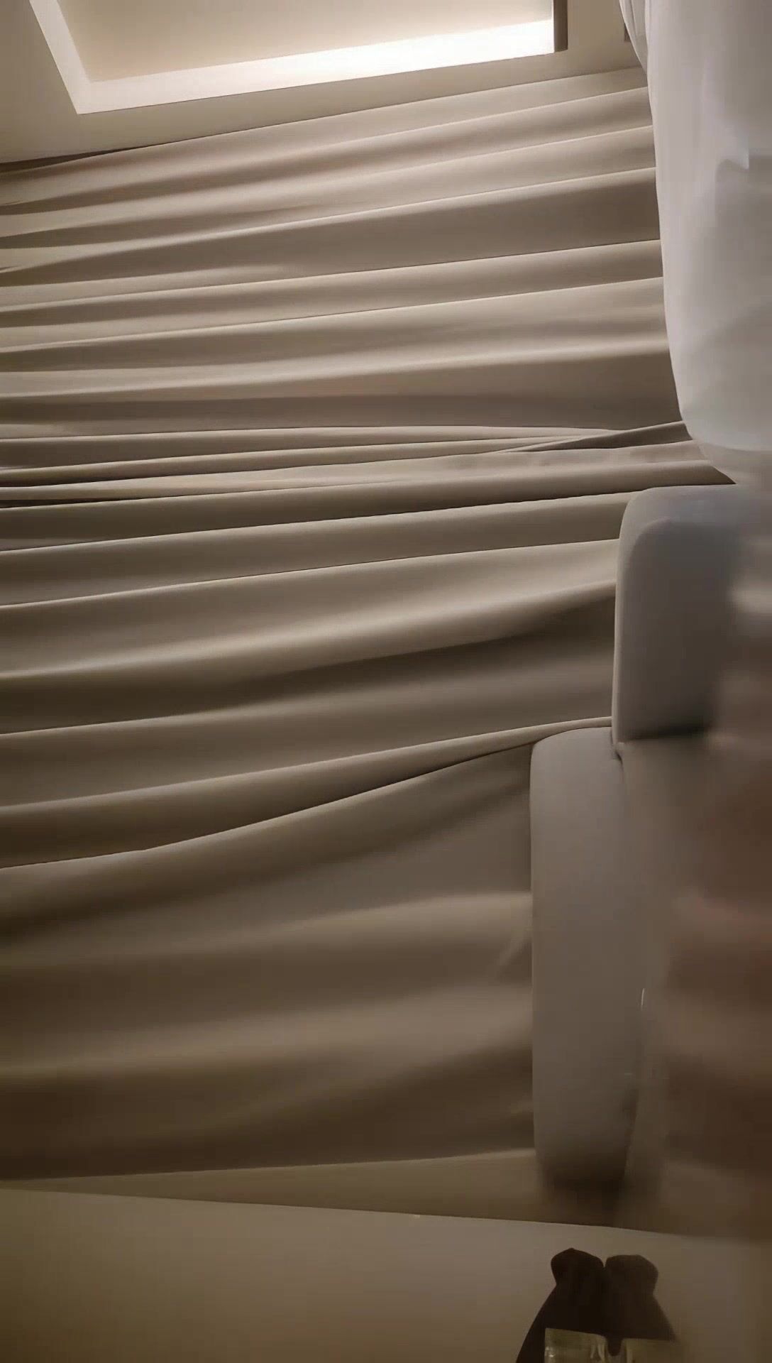 【AI高清2K修复】2021.10.7，【小婊寻欢】，3000网约极品外围，兼职瑜伽教练，人照合一