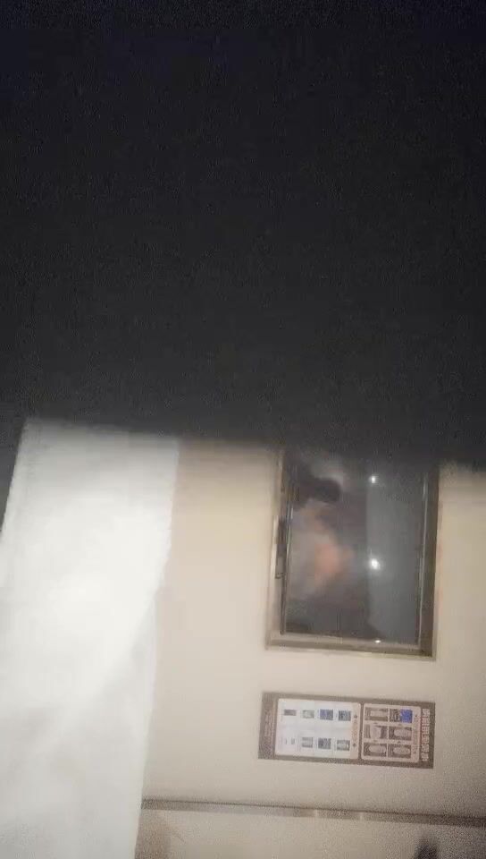 【新片速遞】2022.2.22，【巴厘岛女子按摩师】，原推油少年，32岁良家教师，蝴蝶穴粉嫩，专业手法主动求插