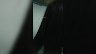 贵在真实，3月份最新临时下海03年出生的19岁纯妹子，无敌清纯脸蛋，舍友叽叽喳喳地聊天，在简陋的宿舍里露粉逼自慰