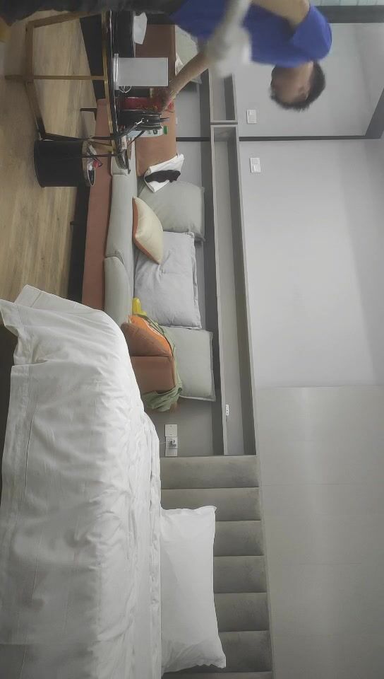 2022.3.15，【我有一台拖拉机】，每晚精品不断，极品靓丽少妇，缺钱兼职赚外快，浪叫震天