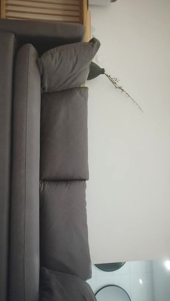 【無水印原版--新片速遞】2022.4.7，【哥现在只是个传说】，凌晨场，大圈外围女神近景，清冷美女裸体横陈