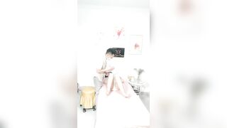 【無水印原版---新片速遞】2022.4.19，【诱惑的小女人】，打着按摩的旗号，搞色情交易，身材满分