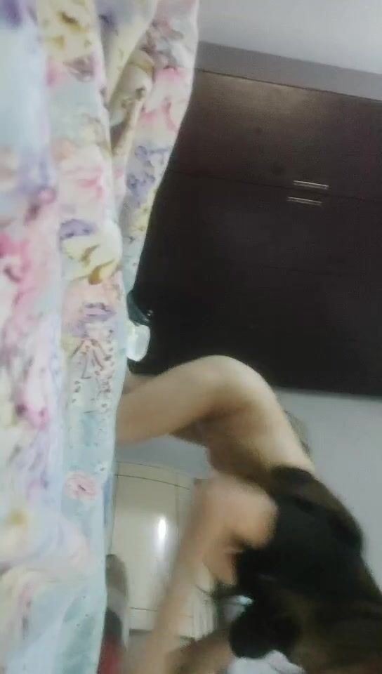 【無水印原版--新片速遞】2022.4.26，【持有无套内射执照】，午后大神横扫街头，一小时俩少妇，大胸骚逼和温柔佳人