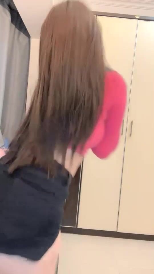 高颜值尤物『你的听话女朋友』05.05极品美乳粉穴 全裸超诱惑 鸡儿都撸肿了 高清源码录制